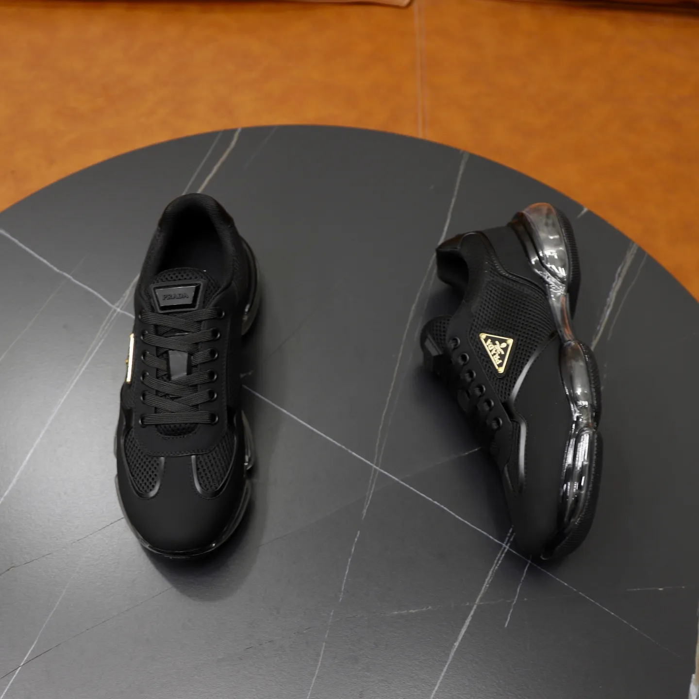 Men's shoes 💰660💰PRADA] Men's shoes are popular in the counter, high-quality shipments ✔️Official website synchronization, original imported cowhide with comfortable mesh surface + cowhide lining, 1⃣️:1⃣️reproduction, original factory air-cushioned original sole, 38-45